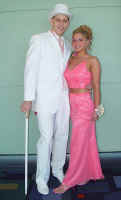 2004-prom-13.jpg (42865 bytes)