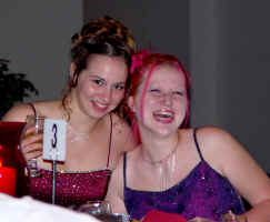 2004-prom-24.jpg (50772 bytes)