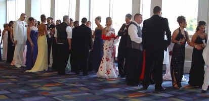 2004-prom-31.jpg (58128 bytes)