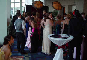 2004-prom-47.jpg (90092 bytes)