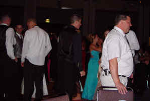 2004-prom-65.jpg (50559 bytes)